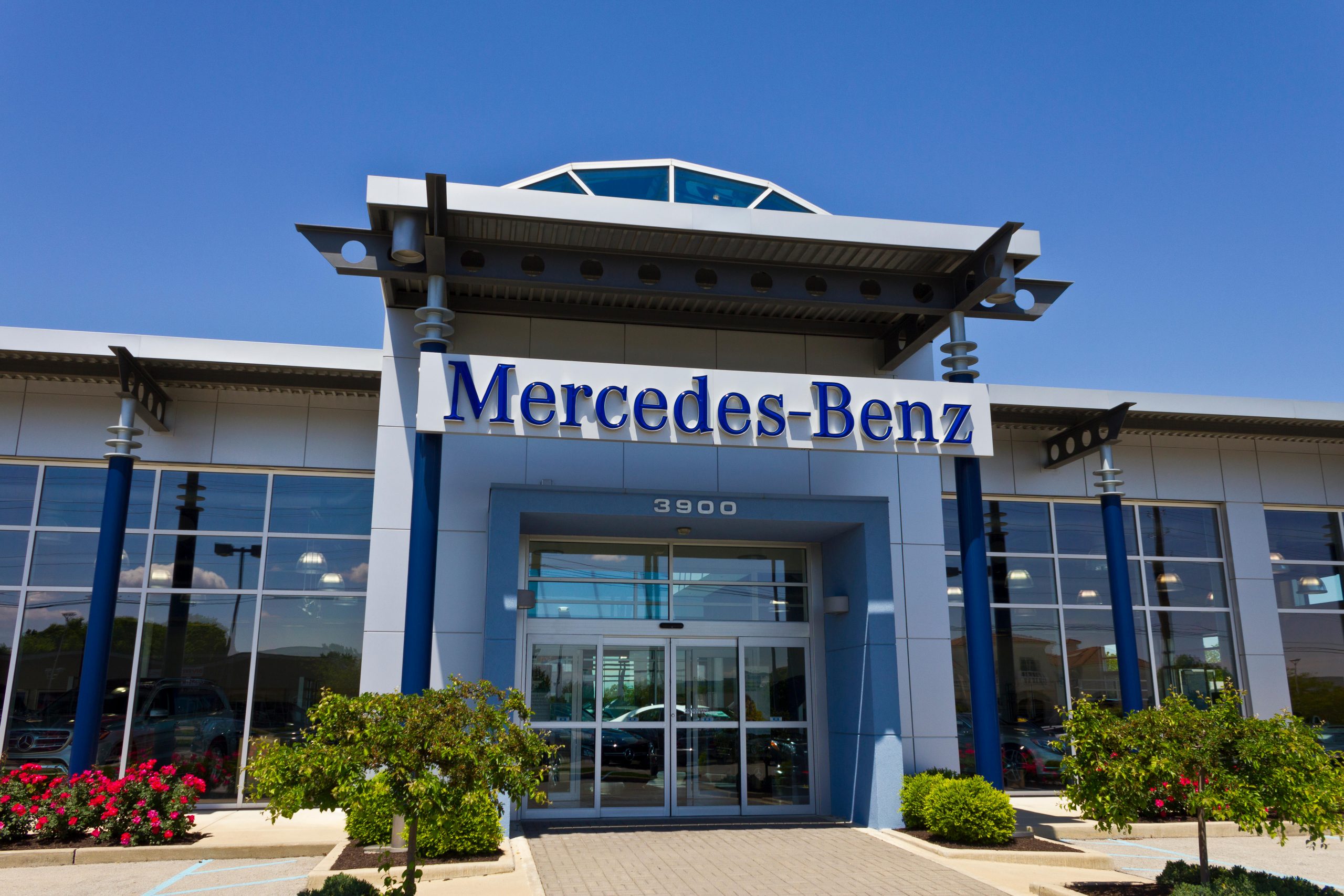 Tesla, Volvo, Ford și Mercedes Benz dau în judecată guvernul SUA pentru taxele impuse Chinei