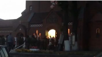 Mai mulţi protestatari au fost arestaţi după ce i-au urat „La mulţi ani” Svetlanei Tihanovskaya