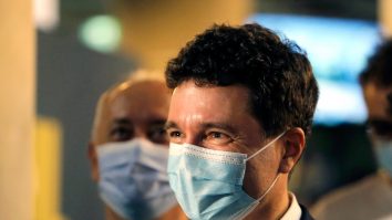 N-a fost ușor pentru Nicușor Dan. Care e povestea noului primar general al Capitalei