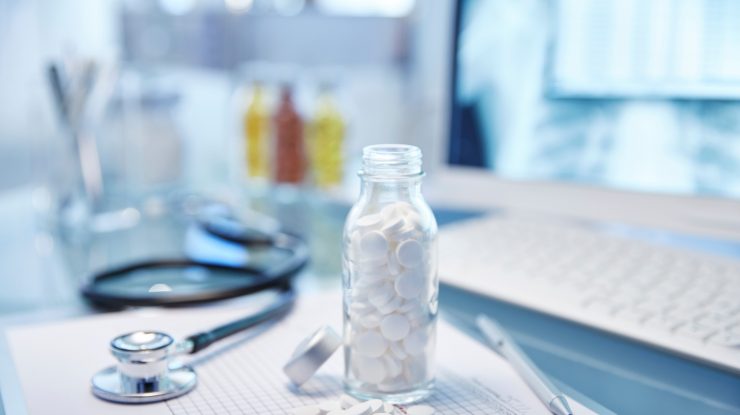 România are mai mulți farmaciști decât Germania. Bucureștiul are peste 8000 de farmacii