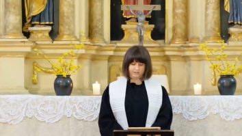 Povestea uneia dintre puținele femei-preot din România