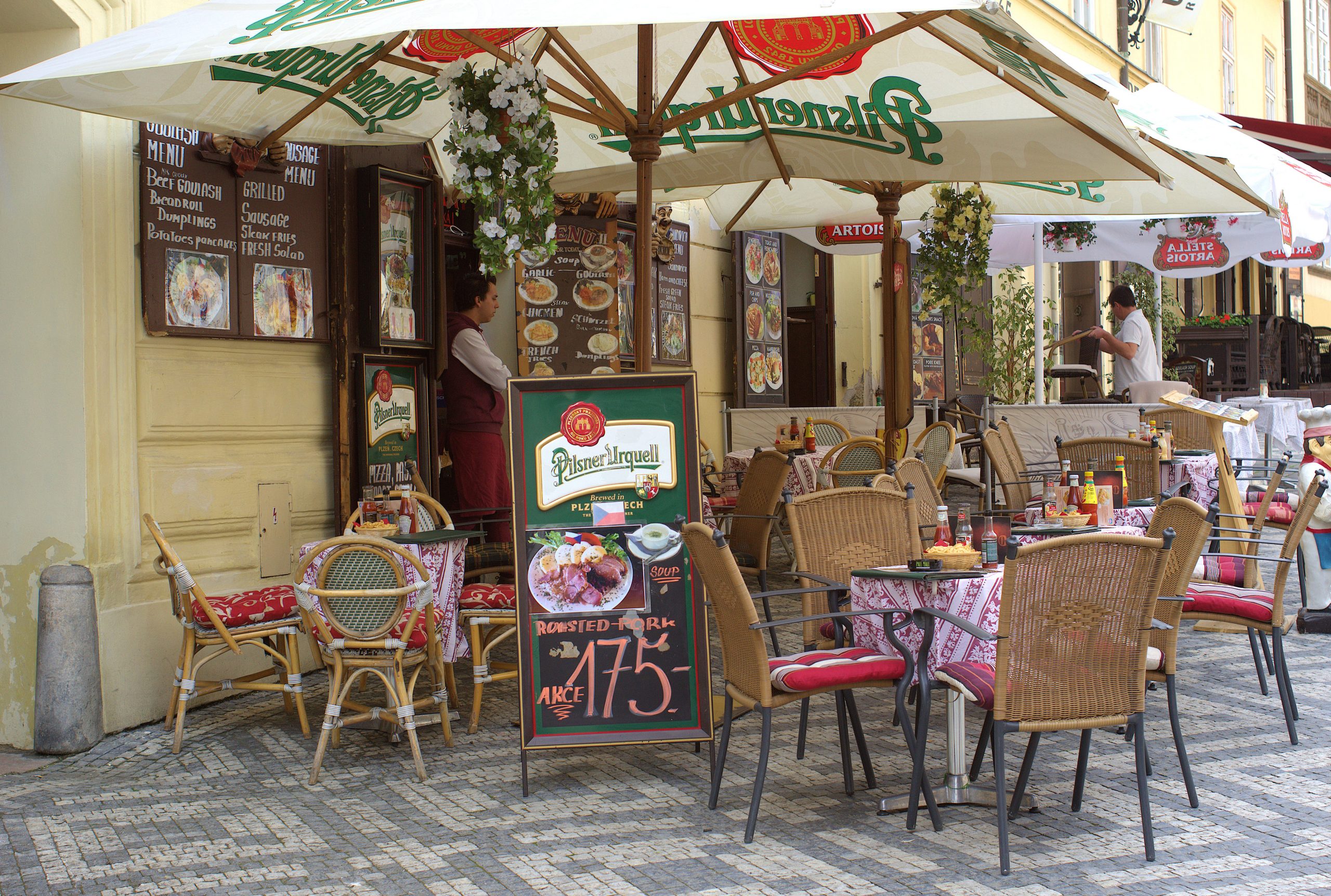 O țară europeană interzice călătoriile în scop turistic pentru români