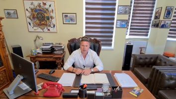 Primarul din Sîngeorz Băi, dosar penal după ce a publicat un clip în care își umilea fiica dezbrăcată