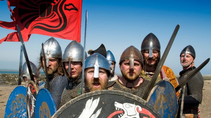 Un amplu studiu arată că nu toți vikingii erau scandinavi cu părul blond