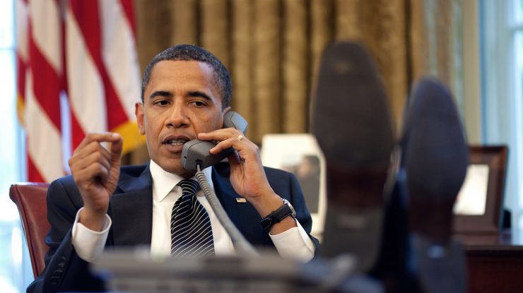 De ce și-a făcut public Barack Obama numărul de telefon pe internet