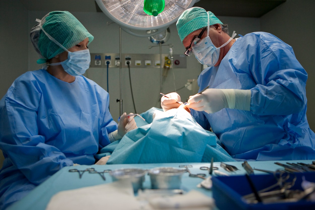 Tot mai multe românce apelează la vaginoplastie: „Motivele sunt mai mult de disconfort”