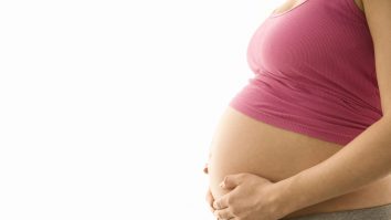 STUDIU. Un sfert dintre femeile cu perioadă mai lungă de reproducere au risc crescut de demență