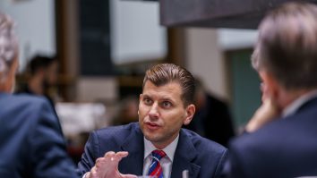 Un politician german a făcut o declarație șocantă despre imigranți: Putem să-i împușcăm sau să-i gazăm, cum doriți, nu-mi pasă