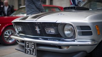 O companie americană a recreat clasica GT500. Cât costă un exemplar și cum poți intra în posesia lui