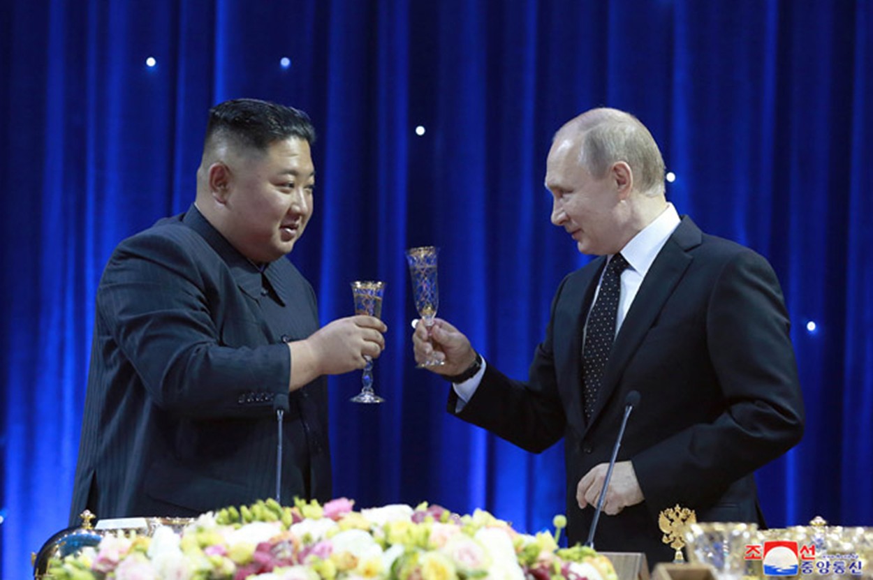 Putin și Kim-Jong Un, vedete într-un deepfake electoral, cu scopul de a-i șoca pe americani