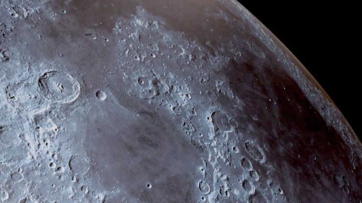 Luna ruginește. Fenomenul ciudat descoperit de cercetători