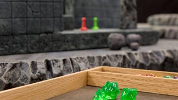 Jocul care nu se termină niciodată. Un profesor are o colecție de 20.000 de personaje