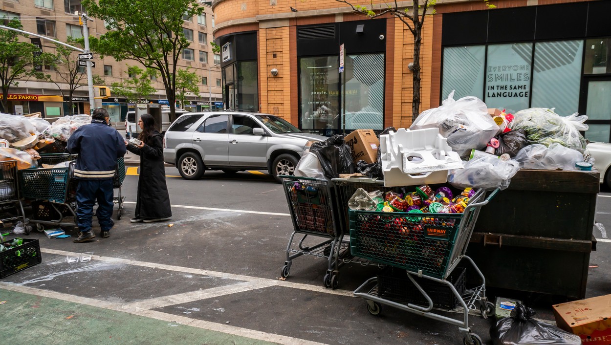Fiii risipitori ai Europei. Suntem pe locul 5 la risipa alimentară