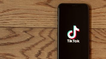 Brandurile de lux iau cu asalt TikTok. Ținta? Generația Z