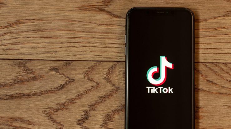 Brandurile de lux iau cu asalt TikTok. Ținta? Generația Z