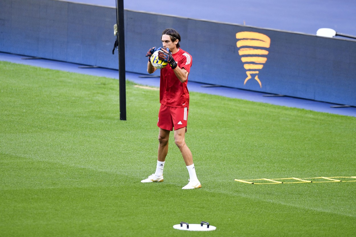 Tătărușanu semnează cu AC Milan, pe trei ani. Italienii dau 500.000 de euro