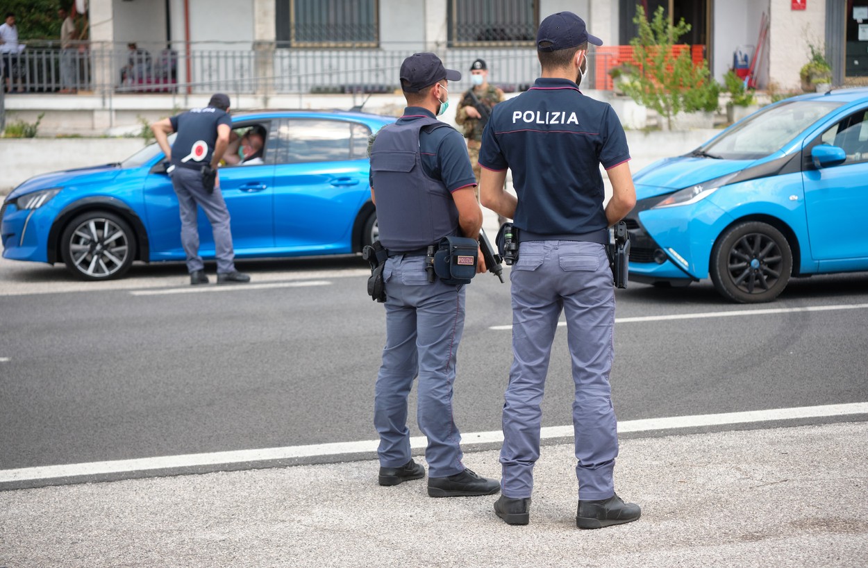 Italia extinde obligaţia de izolare la domiciliu dacă vii din România şi Bulgaria