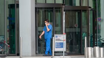 Alexei Navalnîi a ieșit din coma indusă și răspunde la stimuli