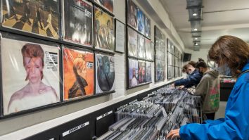 Vânzările de discuri vinil în Statele Unite le-au depășit pe cele de CD pentru prima dată după anii ’80
