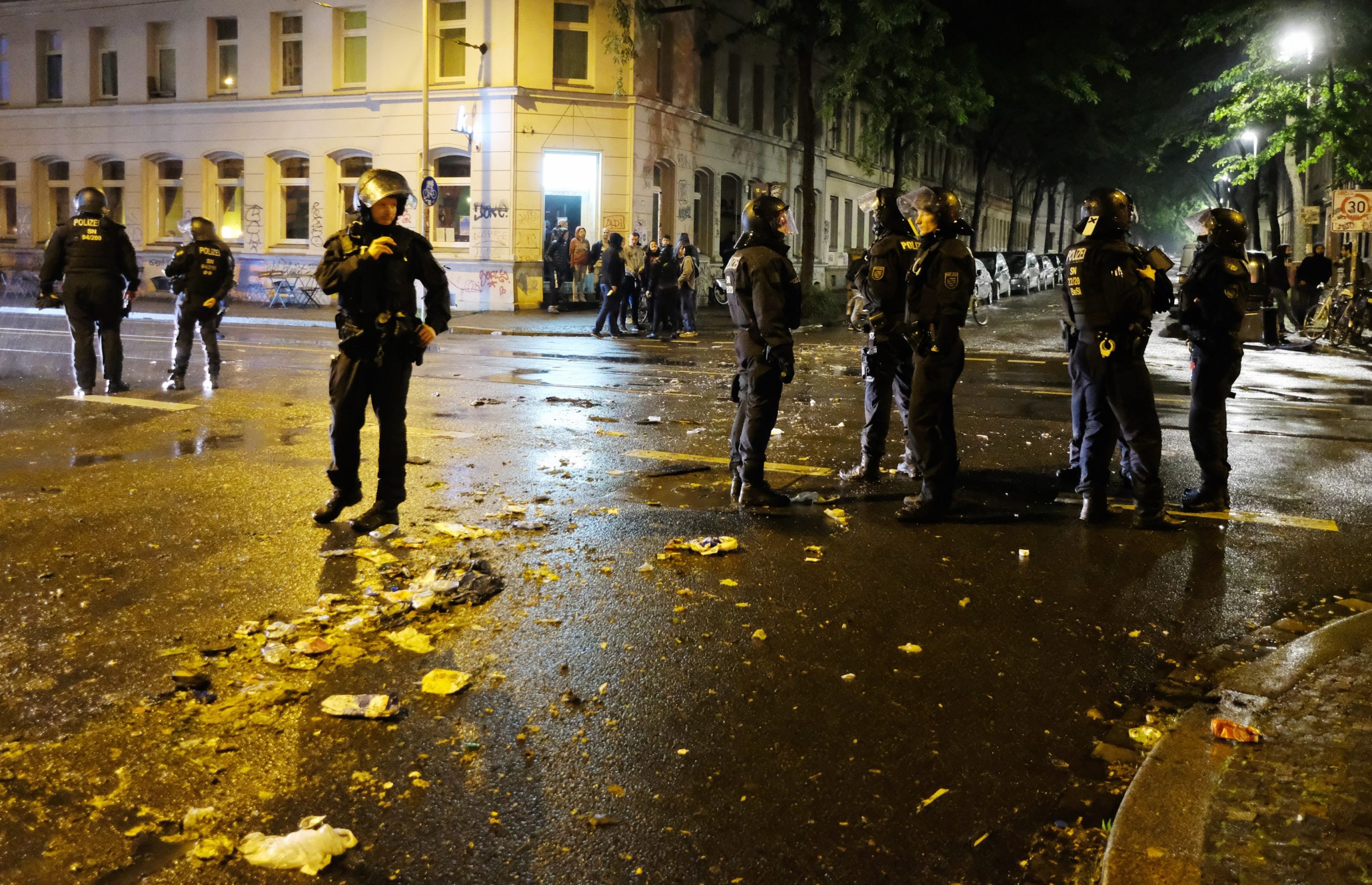 Proteste violente la Leipzig. Germania se înscrie pe lista ţărilor europene în care au loc lupte de stradă