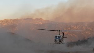 Salvați din incendiu cu elicopterul în California. Sute de turiști au fost evacuați