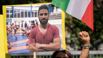 Luptătorul iranian Navid Afkari a fost executat pentru înjunghierea mortală a unui paznic