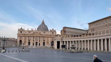 Noi dezvăluiri la Vatican despre alte afaceri cu proprietăți de lux din Londra