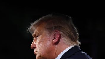 Trump: China ți-a mâncat mâncarea, Joe. Fiul tău scoate miliarde de dolari. Biden: Nimic nu este adevărat!