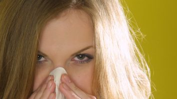 Un medic împărtășește 8 sfaturi pentru a dormi bine, chiar și atunci când ai cea mai gravă răceală