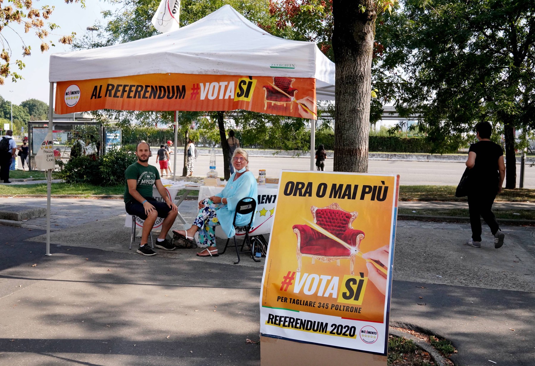 În plin val doi al pandemiei, italienii se pregătesc să meargă la vot