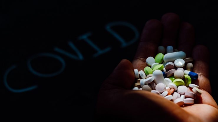 Rusia aprobă primul medicament împotriva COVID-19. Specialiștii sunt reticenți