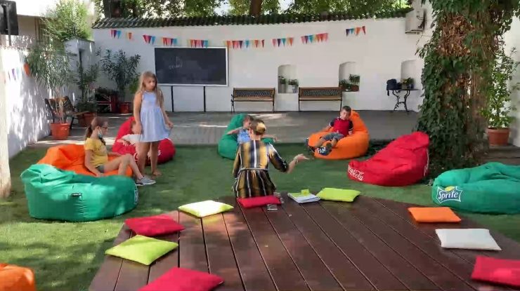 Școlile se pregătesc de redeschidere. Cum e la privat?