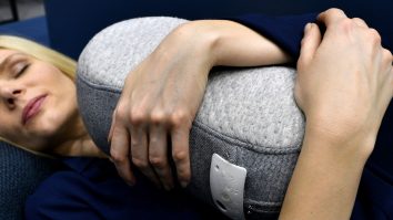 Somnox, robotul care te ajută să adormi după o zi stresantă: cât costă