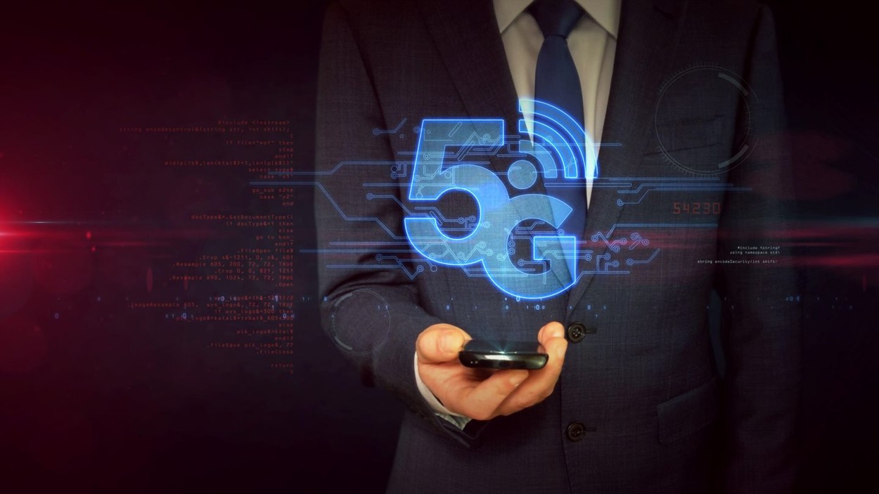 Ce mai spun teoriile conspiraționiste despre trecerea la 5G
