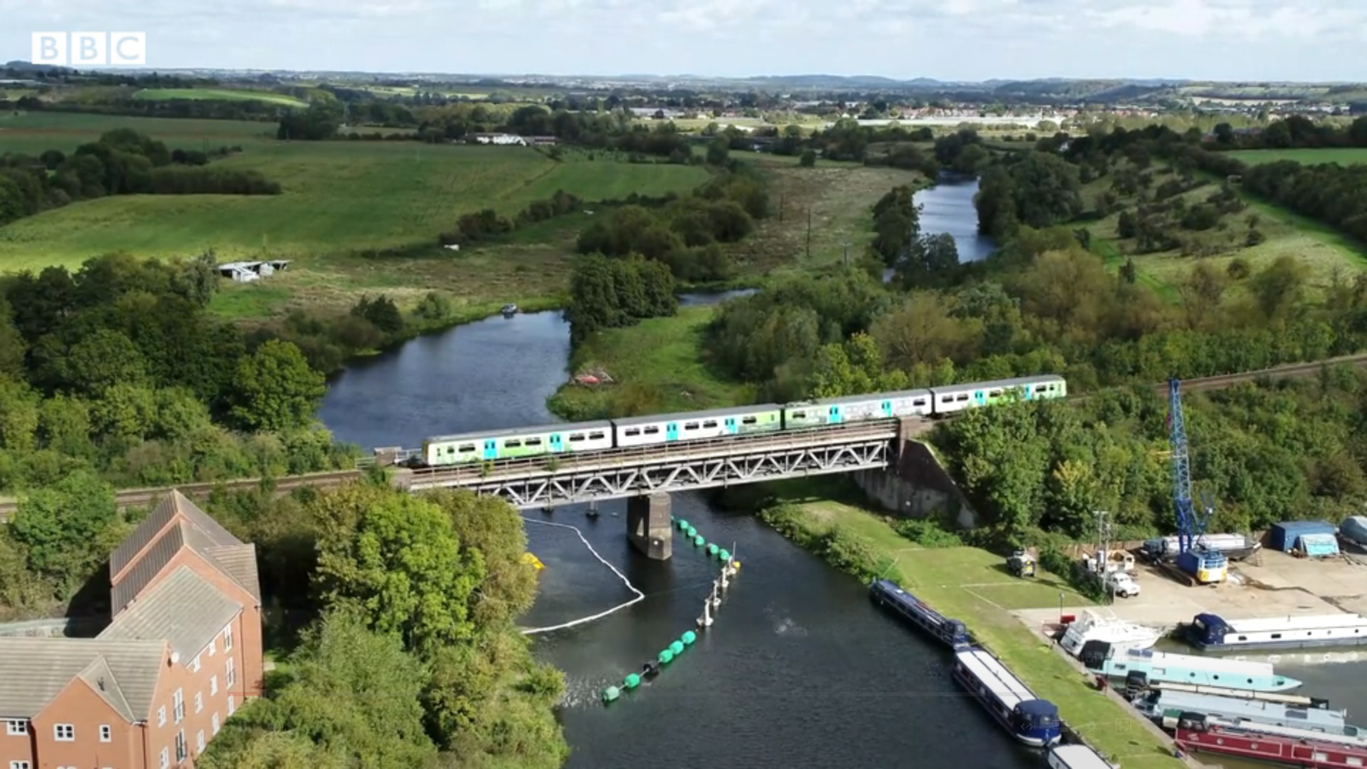 Marea Britanie a inaugurat prima linie a unui tren alimentat cu hidrogen
