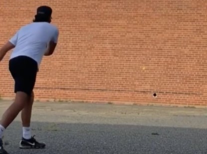 Precizia unui atlet a uimit internetul. Face trucuri la toate sporturile care îi trec prin cap: „La fel ca Nadal în tinerețe“