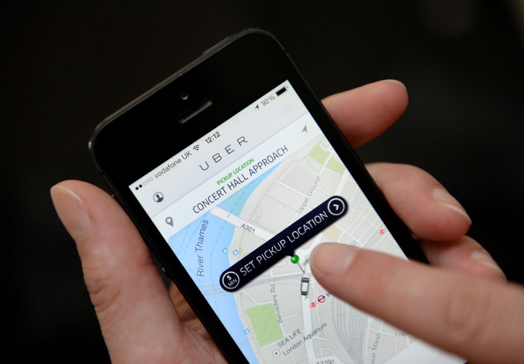 Uber a obținut licență de operare în Londra. Reacția Asociației Șoferilor de Taxi