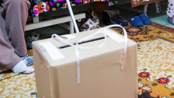 Bolnavii de Covid, izolați la domiciliu,  împiedicați să voteze: „Mi se neagă un drept constituţional”