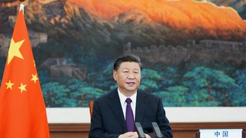 Un mogul chinez, care l-a jijnit pe Xi Jinping, a fost condamnat la 18 ani de închisoare pentru corupție