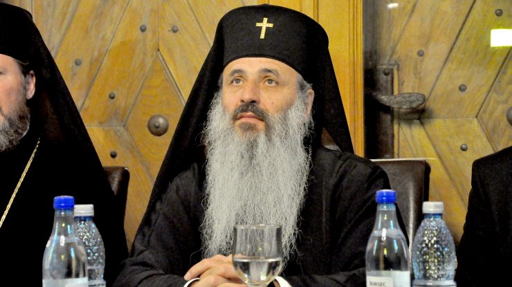 Mitropolitul Moldovei, inspirat de Donald Trump: „Locurile de închinare asigură servicii esenţiale”