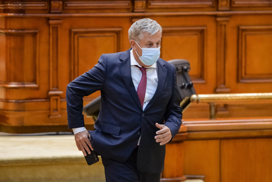 PNL și USR se ceartă pe voturile date lui Florin Iordache