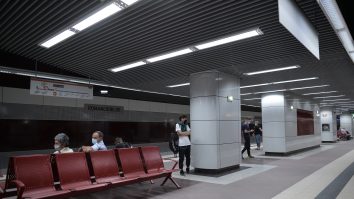 VIDEO La drum cu „barca ” din Drumul Taberei. Noi inundații pe magistrala 5 de metrou