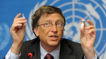 Bill Gates explică cum vom reveni la normal din pandemie. De ce tratamentul urmat de Trump nu este un remediu pentru Covid