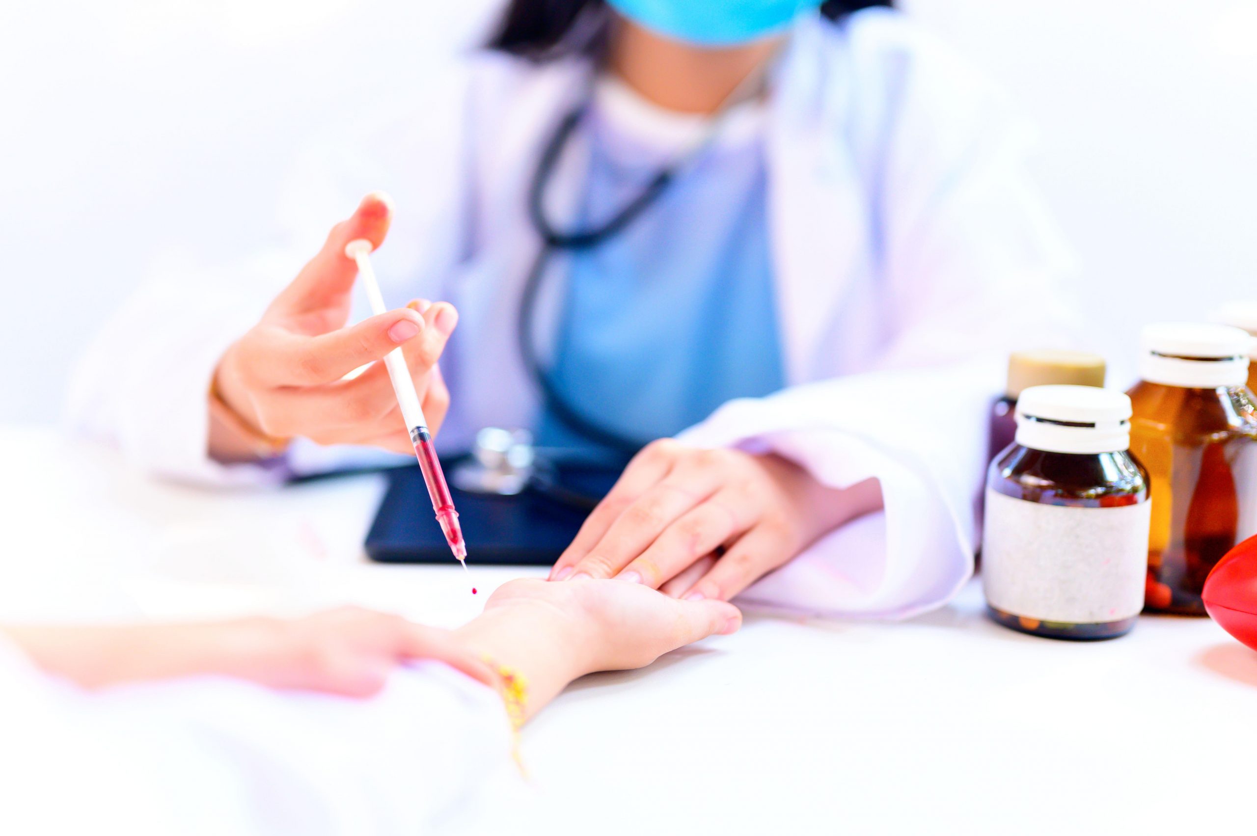 Încă un copil român ajunge în stare gravă la Terapie Intensivă, din cauza COVID-19