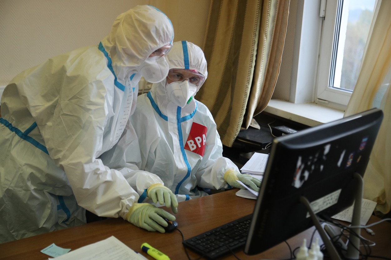 Ce este ”Long Covid”. Poate afecta organismul în patru moduri diferite