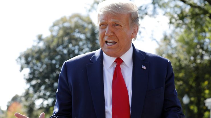 Nancy Pelosi cere evaluarea stării de sănătate a lui Donald Trump, în vederea suspendării