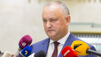 Dodon insistă că va interzice Istoria Românilor în şcoli: Unioniştii trebuie să fie în afara legii