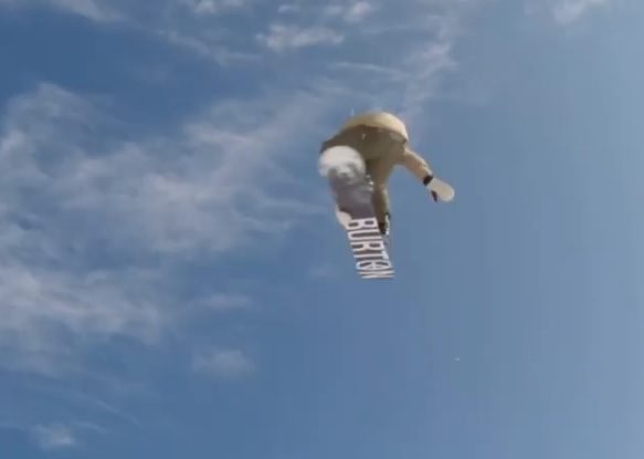 Vine iarna și odată cu ea revin și sporturile de iarnă. Ce trucuri știe să facă un canadian