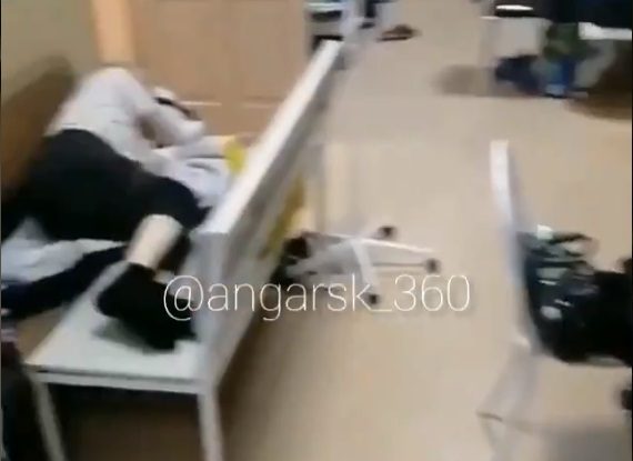 Spitalele din Rusia, depășite de criza Covid: Pacienții au lipit banchetele și dorm în holul spitalului