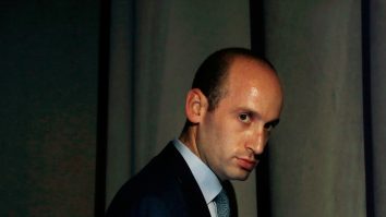 Focarul de la Casa Albă se extinde. Un consilier şi un înalt oficial militar sunt infectaţi, iar mai mulți lideri militari au intrat în carantină